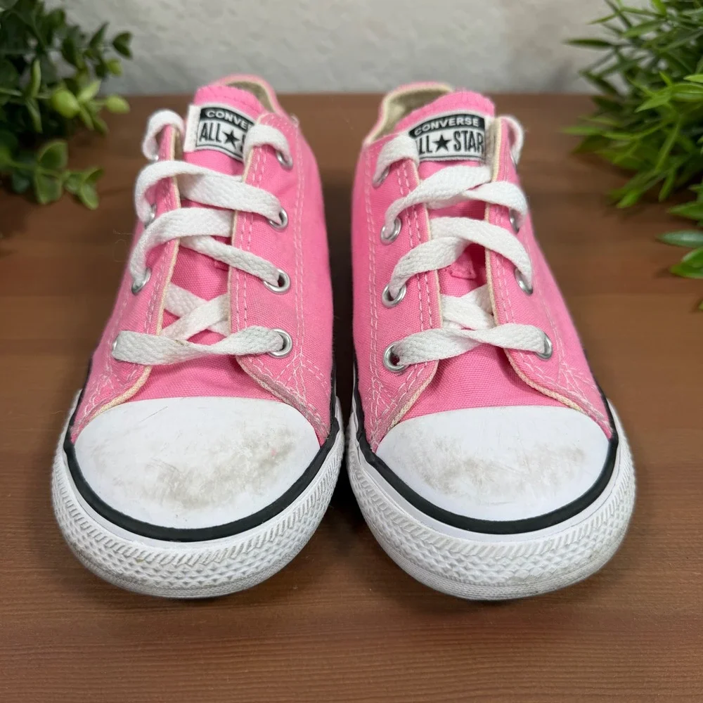 Converse Kids Chuck Taylor All Star Pink Low Top Sneakers Size 9